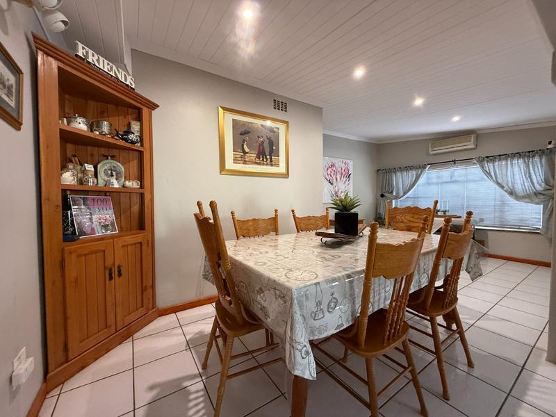 4 Bedroom Property for Sale in Myrtledene Western Cape